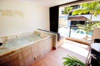 Jacuzzi on the balcony Jacuzzi on the balcony