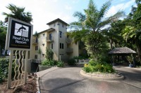 Entrance to Reef Club Port Douglas