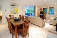 Dining & Lounge
