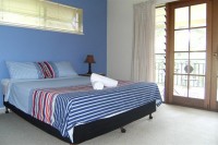 Queen Bed in Master Bedroom Queen Bed in Master Bedroom
