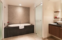 Large Spa Bath 
