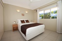 Queen Bed in Main Bedroom