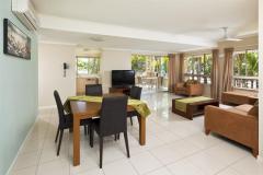 1 Bedroom Apartment Dining at Mantra Amphora Resort Palm Cove 