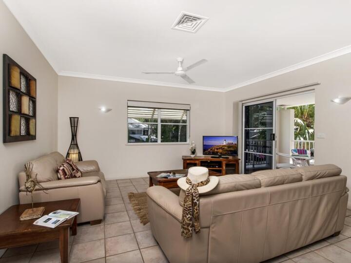 3 Bedroom Townhouse - Palm Cove Family Accommodation