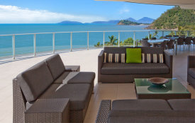 Cairns Beaches Accommodation by Cairns Holiday Specialists