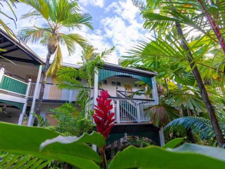 Tropical Gardens Cairns Colonial Club Resort 