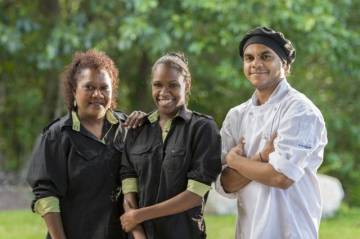 Local Kuku Yalanji Aboriginal Staff Mossman Gorge Centre Local Kuku Yalanji Aboriginal Staff Mossman Gorge Centre
