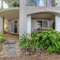 Palm Cove Apartments | Private Holiday Apartments on Palm Cove Esplanade