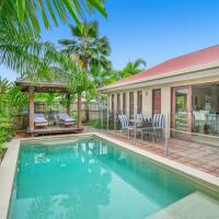 Private Pool and poolside Gazebo - Palm Cove Holiday Home - KIN 