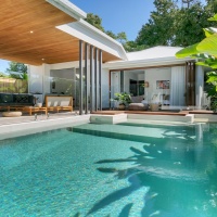 Cairns Beaches Holiday Houses - Palm Cove Holiday House CAS Alfresco & Pool