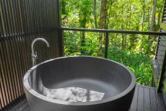 Riverhouse Bath | Silky Oaks Lodge Daintree Rainforest Retreat