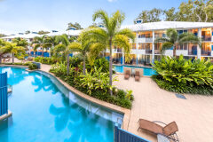 Port Douglas Resorts - Silkari Lagoons Holiday Apartments Port Douglas | Hotel Spa Rooms and Swimout Balcony Apartments available