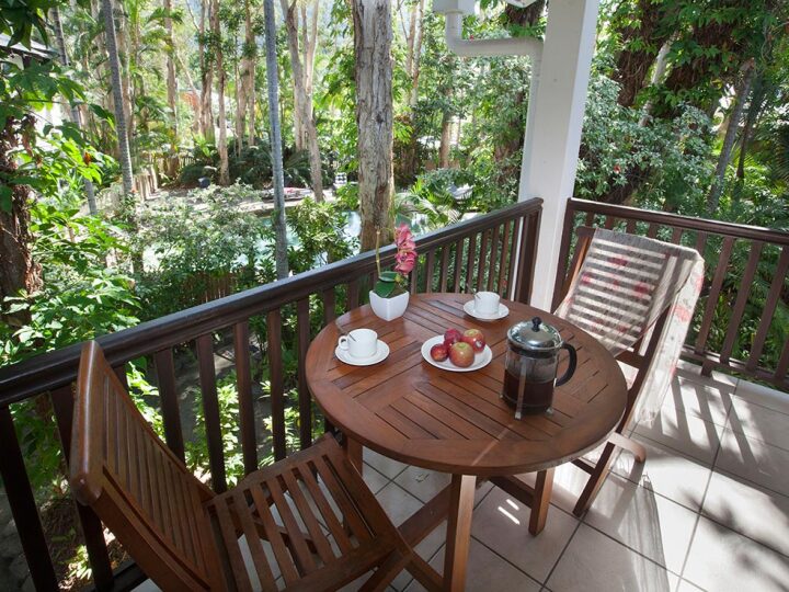 Studio Suite Balcony - Reef Retreat Palm Cove Resort style accommodation