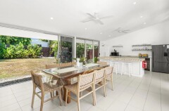 Trinity Beach Villa | Cairns Beaches Accommodation Trinity Beach Villa | Cairns Beaches Accommodation