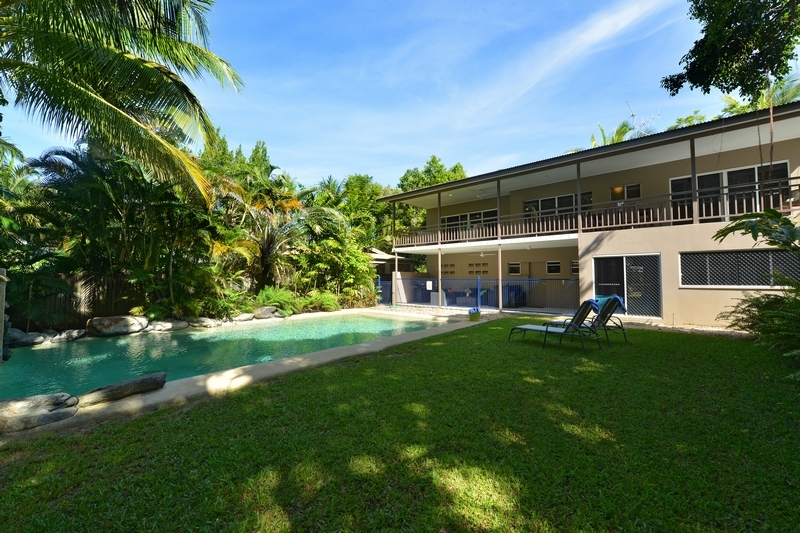 Port Douglas Search Holiday Homes
