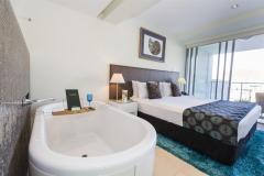Three Bedroom Apartment Plunge Pool Master Bedroom - Peppers Blue on Blue Resort - Magnetic Island