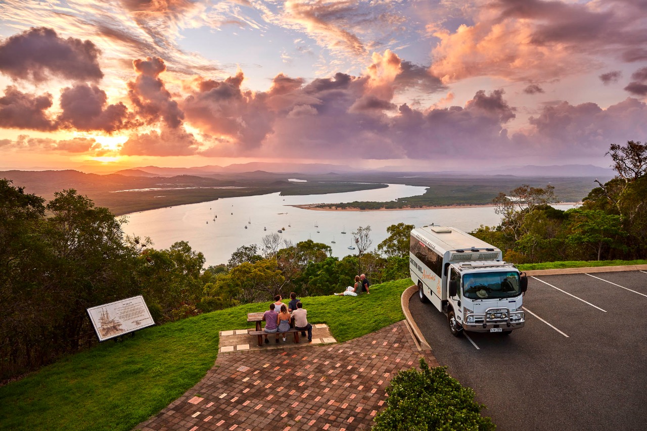 cooktown backpacker tours