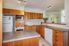601 Mai - Fully self contained kitchen | Palm Cove Private Apartments