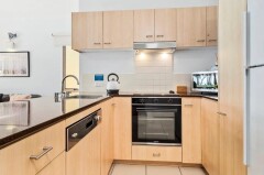 612 Full Kitchen Facilities - Palm Cove Amphora Apartment