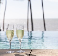 Day Spa overlooking the Ocean - Alamanda Palm Cove by Lancemore