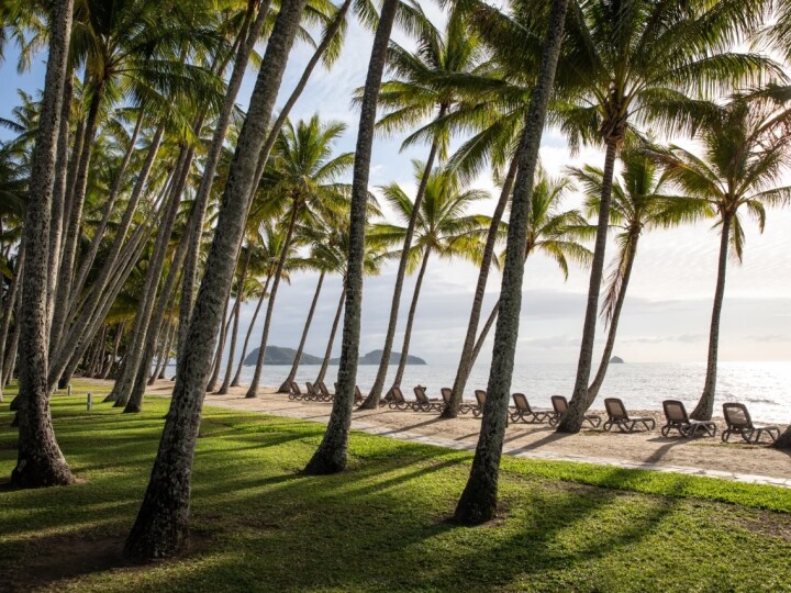 Direct Beachfront Resort Palm Cove- Alamanda Palm Cove by Lancemore