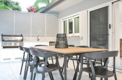 Alfresco with BBQ & kitchenette | Palm Cove Holiday House SCA