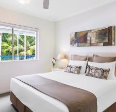 Port Douglas Resort - Apartment style bedroom - Silkari Lagoons Port Douglas