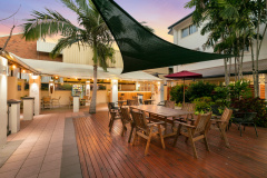 Bar Area - Cairns Queens Court Hotel