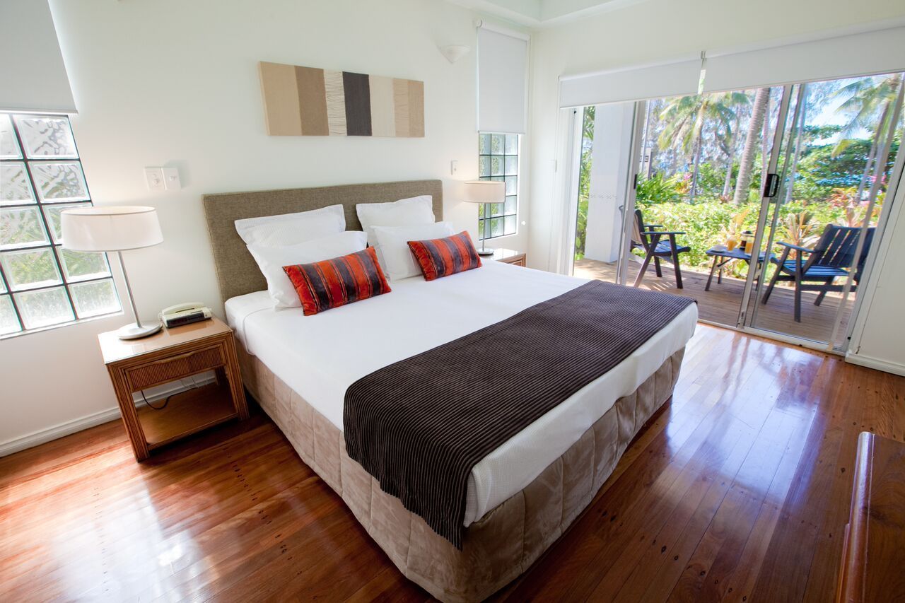 Port Douglas Beachfront Holiday Apartments Port