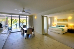 Beachfront Apartments - Drift Private Apartments, Palm Cove (1309)