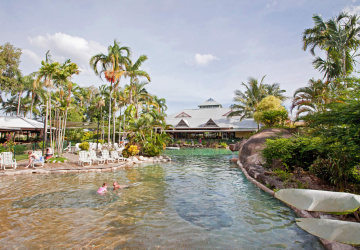 Cairns Holiday Resort large Swimming Pool