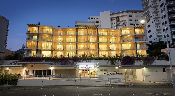 Cairns Holiday Apartments & Hotel Accommodation | Park Regis Cairns