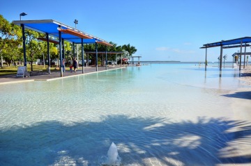 Cairns Lagoon Swimming Pool