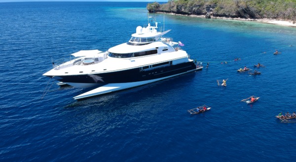 Cairns Luxury Yacht Charter Great Barrier Reef Luxury Private Super Yacht