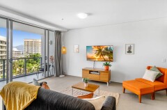 Cairns Private One Bedroom Apartment 703 in Harbour Lights Complex