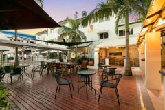 Cairns Queens Court Hotel