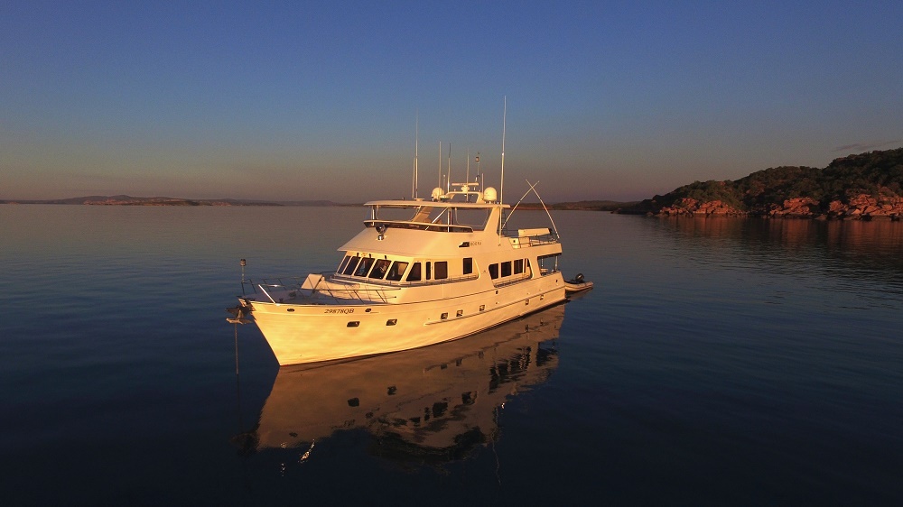 Cairns Charter Yacht Luxury Boat Charters Great Barrier Reef Whitsundays Lizard Island