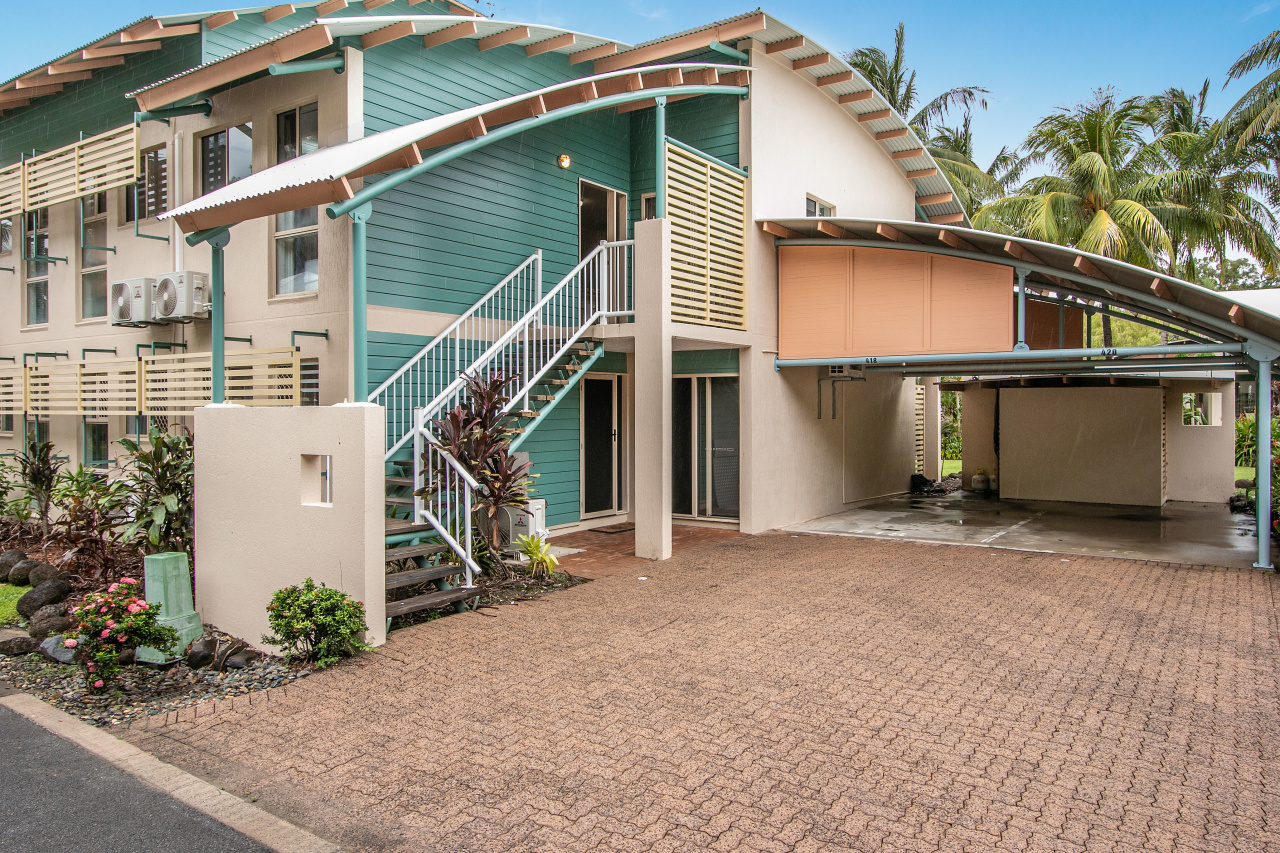 Cairns Beaches Trinity Beach Self