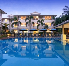 Cayman Villas Luxury Accommodation - Port Douglas Apartments