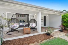 Clifton Beach House | Cairns Beach Accommodation