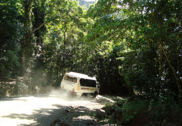 Custom Designed 4WD Vehicle On The Bloomfield Track | 2 Day 1 Night Trip