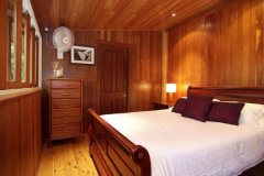 Double Bedroom - Port Douglas Holiday House