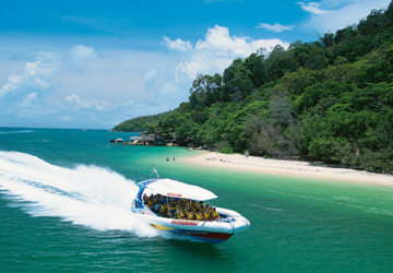 Fitzroy Island High Speed Boat