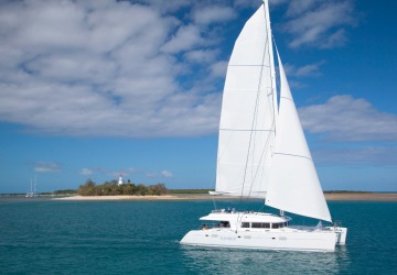 Great Barrier Reef Tour | Luxury private sailing boat on the Great Barrier Reef in Australia