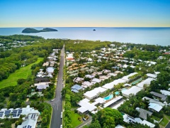Short Walk to Palm Cove Beach | Mango Lagoon Resort & Spa Palm Cove