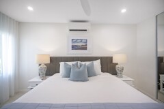 Master King Suite with Ensuite - Palm Cove Beachfront Suite  