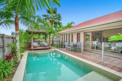 Private Pool and poolside Gazebo - Palm Cove Holiday Home - KIN 