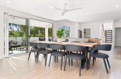 Palm Cove Holiday Home - Open plan living