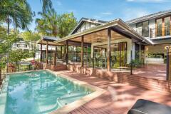 Palm Cove Holiday Home - WAT Pool and Deck