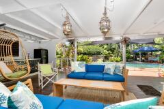 Spacious outdoor entertaining area with Teppanyaki hotplate | Palm Cove Holiday Home